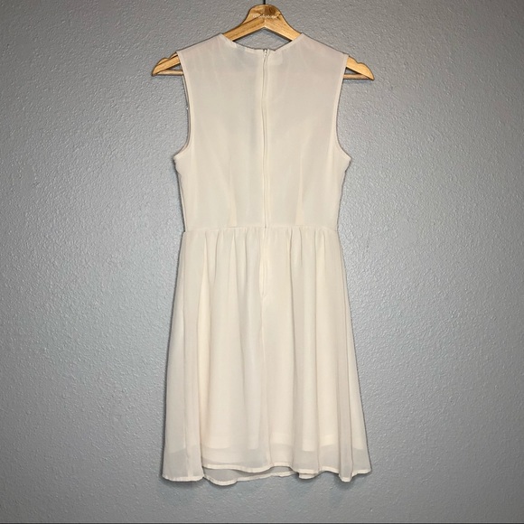 Divided by H&M Cream Lace Dress - Picture 2 of 8